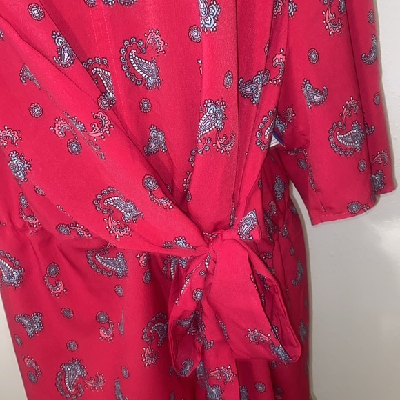 Lane Bryant Hot Pink Paisley Tunic with Tie Detail - Picture 3 of 10